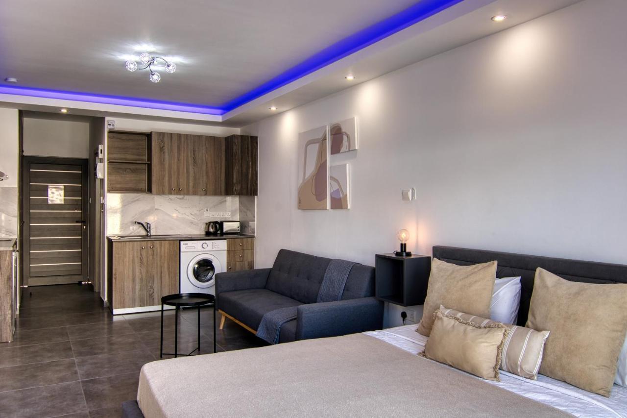 パ フォスPhaedrus Living: Seaside Luxury Flat Athina 117アパートメント エクステリア 写真