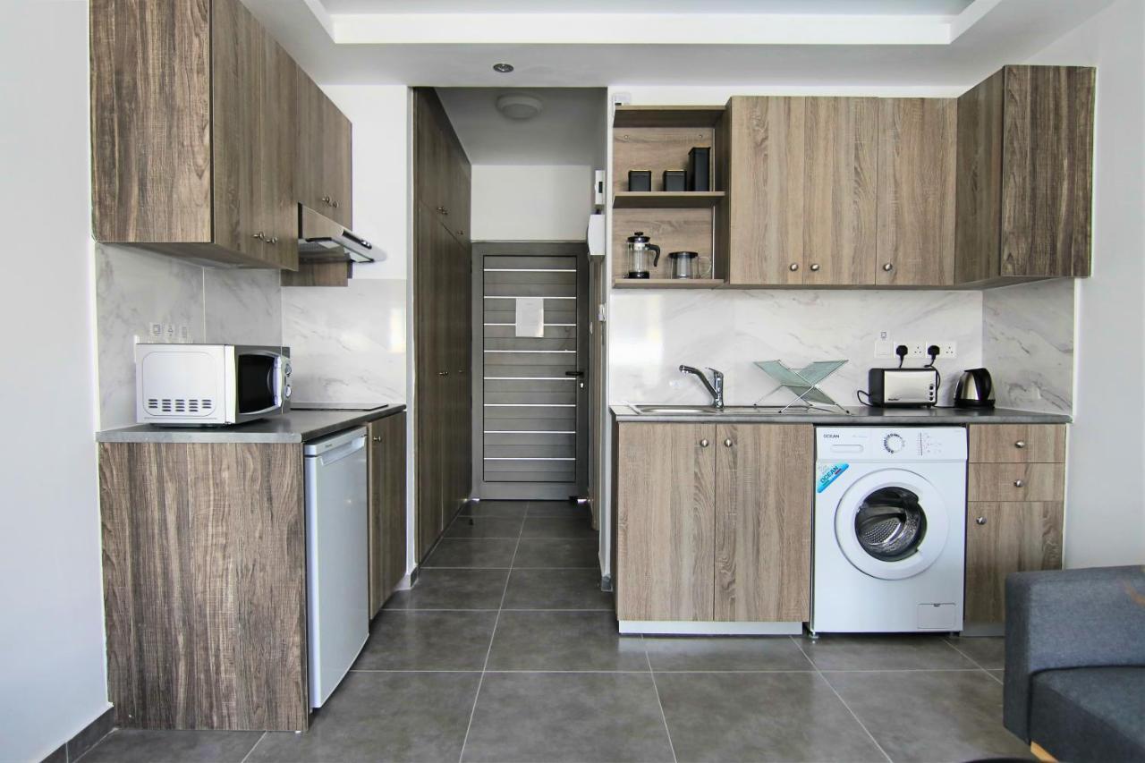パ フォスPhaedrus Living: Seaside Luxury Flat Athina 117アパートメント エクステリア 写真