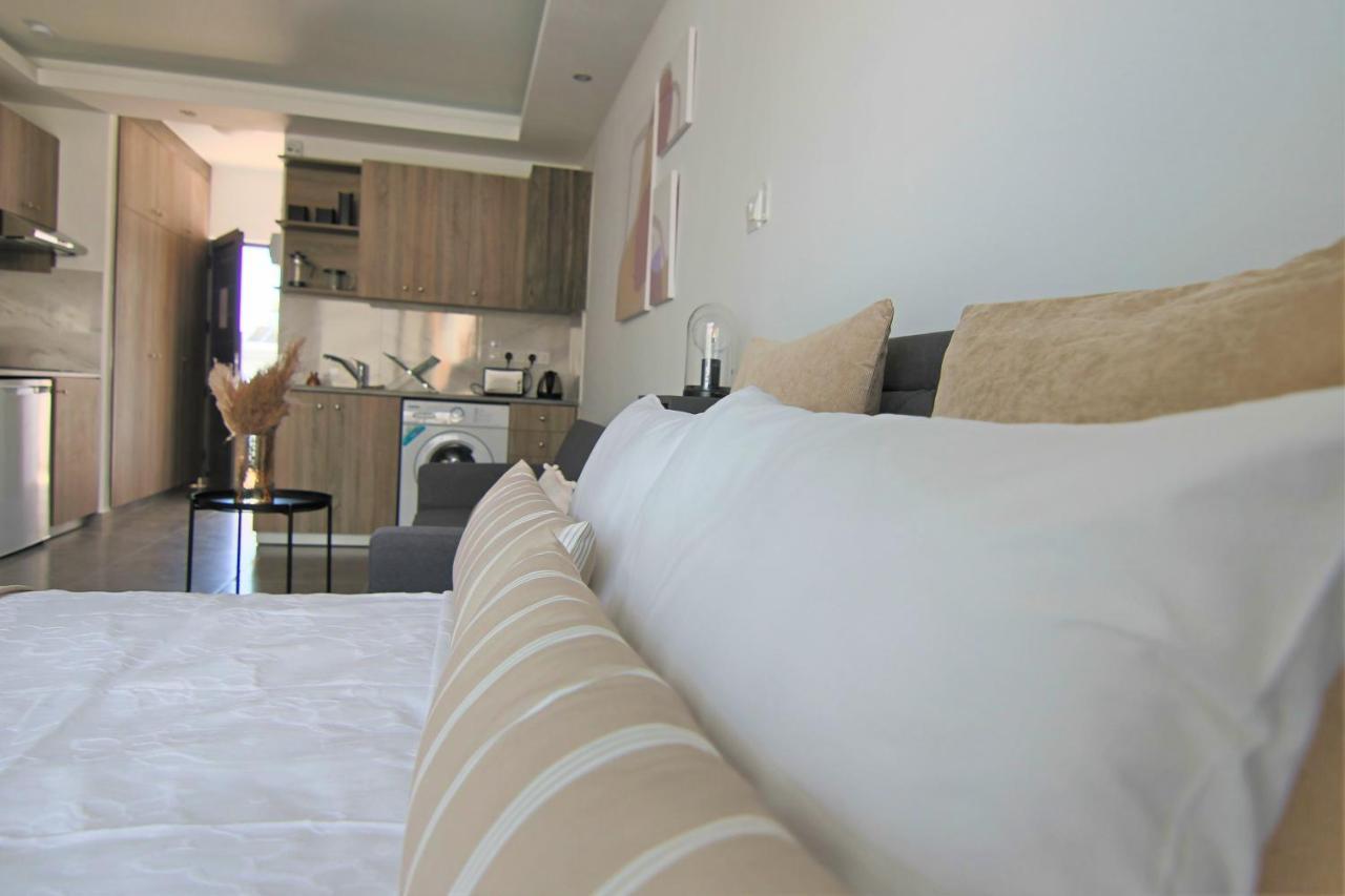 パ フォスPhaedrus Living: Seaside Luxury Flat Athina 117アパートメント エクステリア 写真